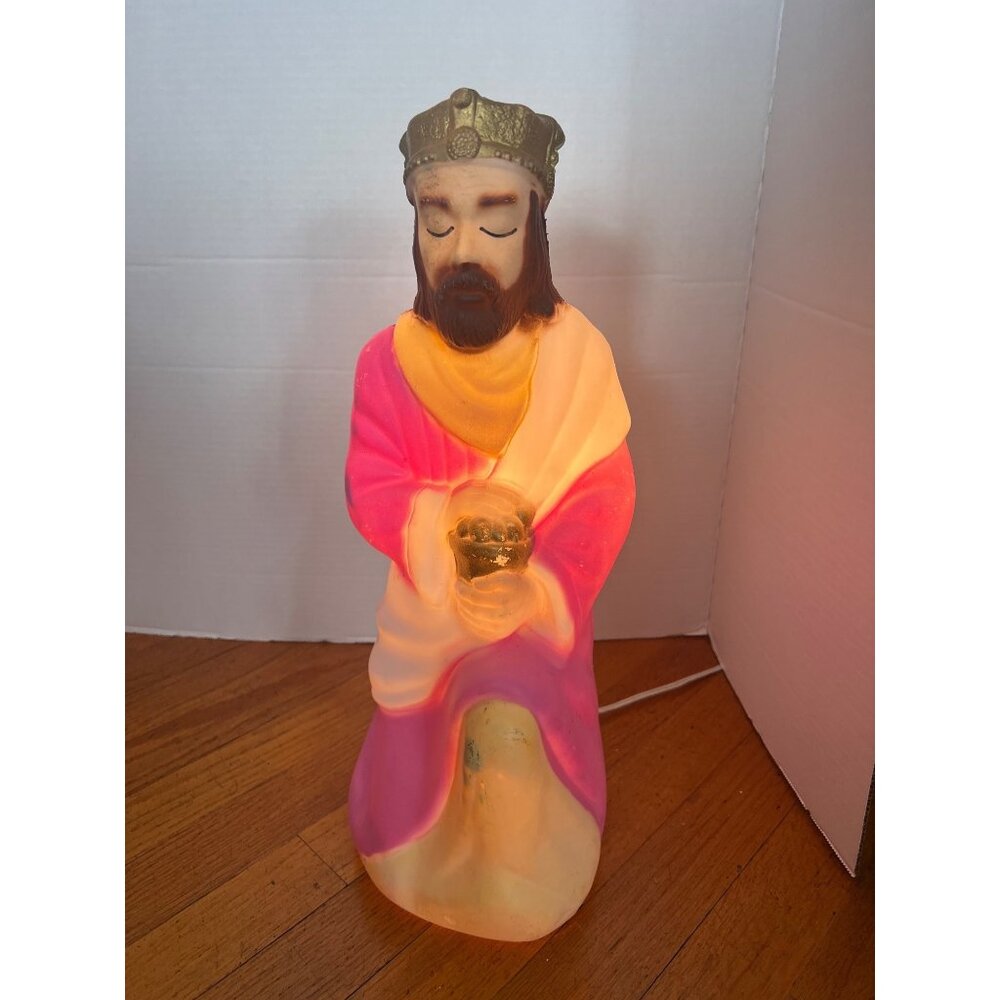 Vintage Empire Blow Mold Nativity King Light-Up Christmas Decoration 18 Inches